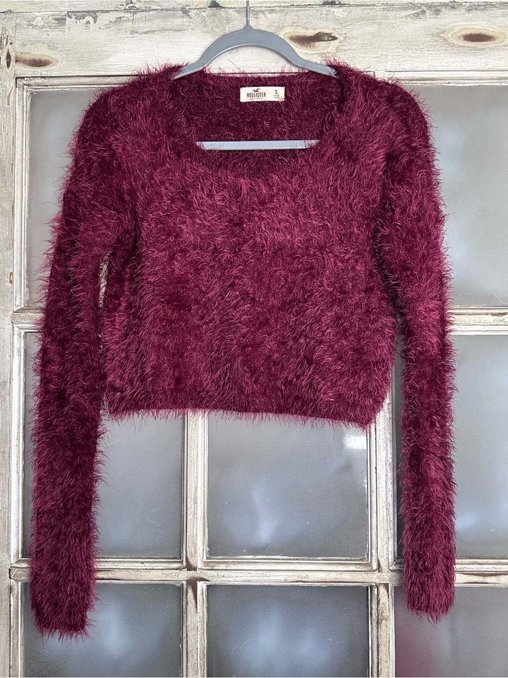 Hollister Burgundy Fuzzy Eyelash Knit Cropped Sweater Women’s Small Y2K